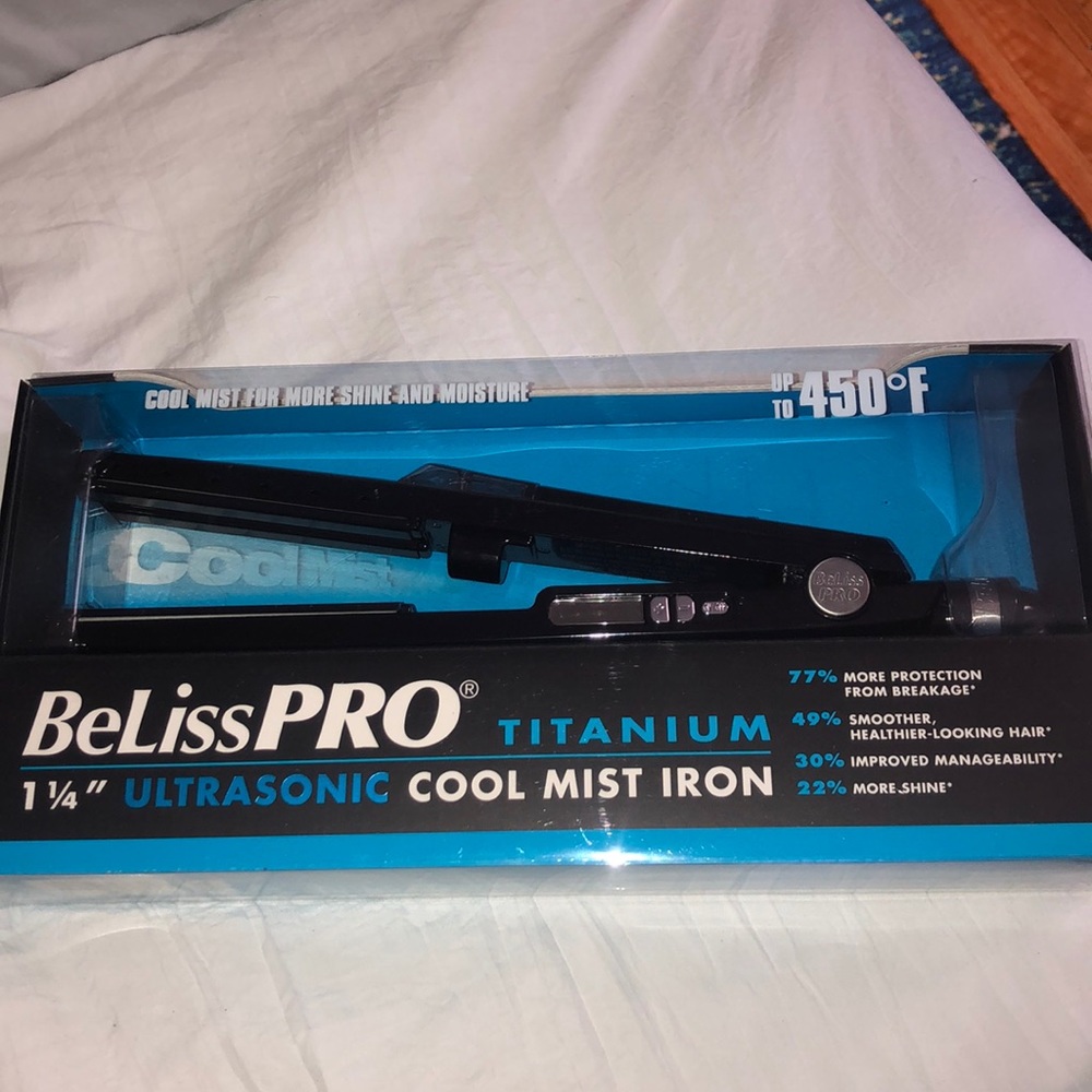 BeLiss Pro titanium 1 1/4 inch hair straightener